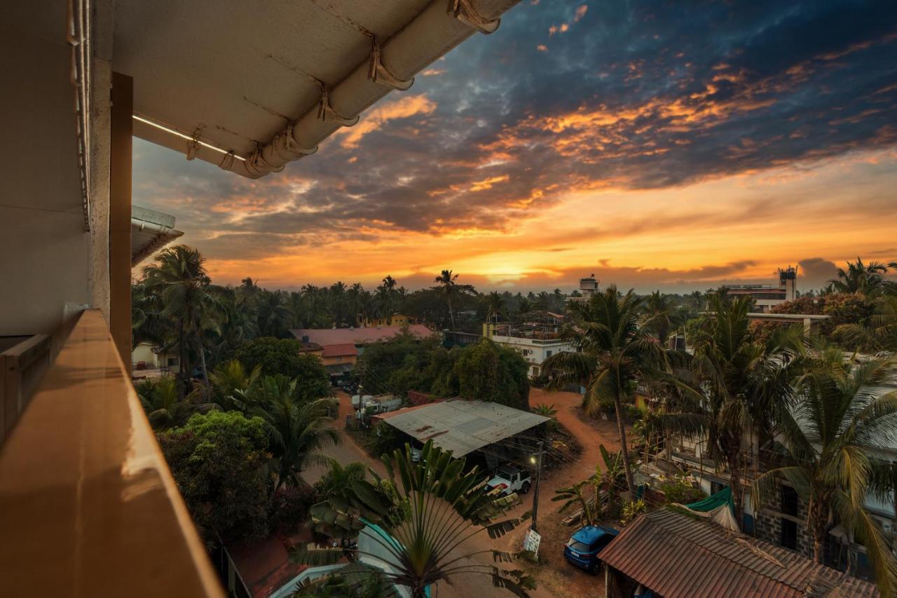 Lemonmint Svelton Manor Hotel Calangute Exterior foto