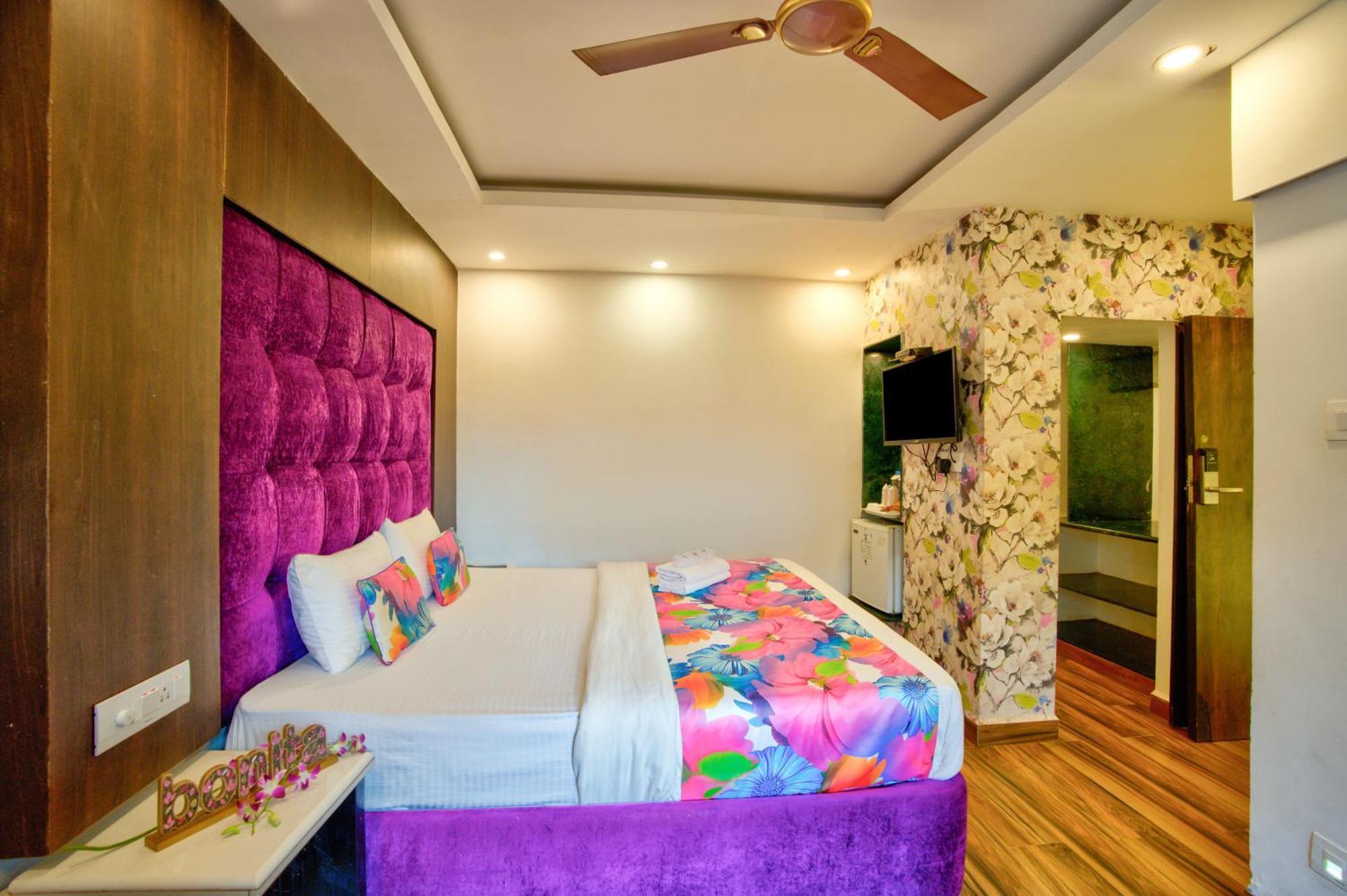 Lemonmint Svelton Manor Hotel Calangute Exterior foto