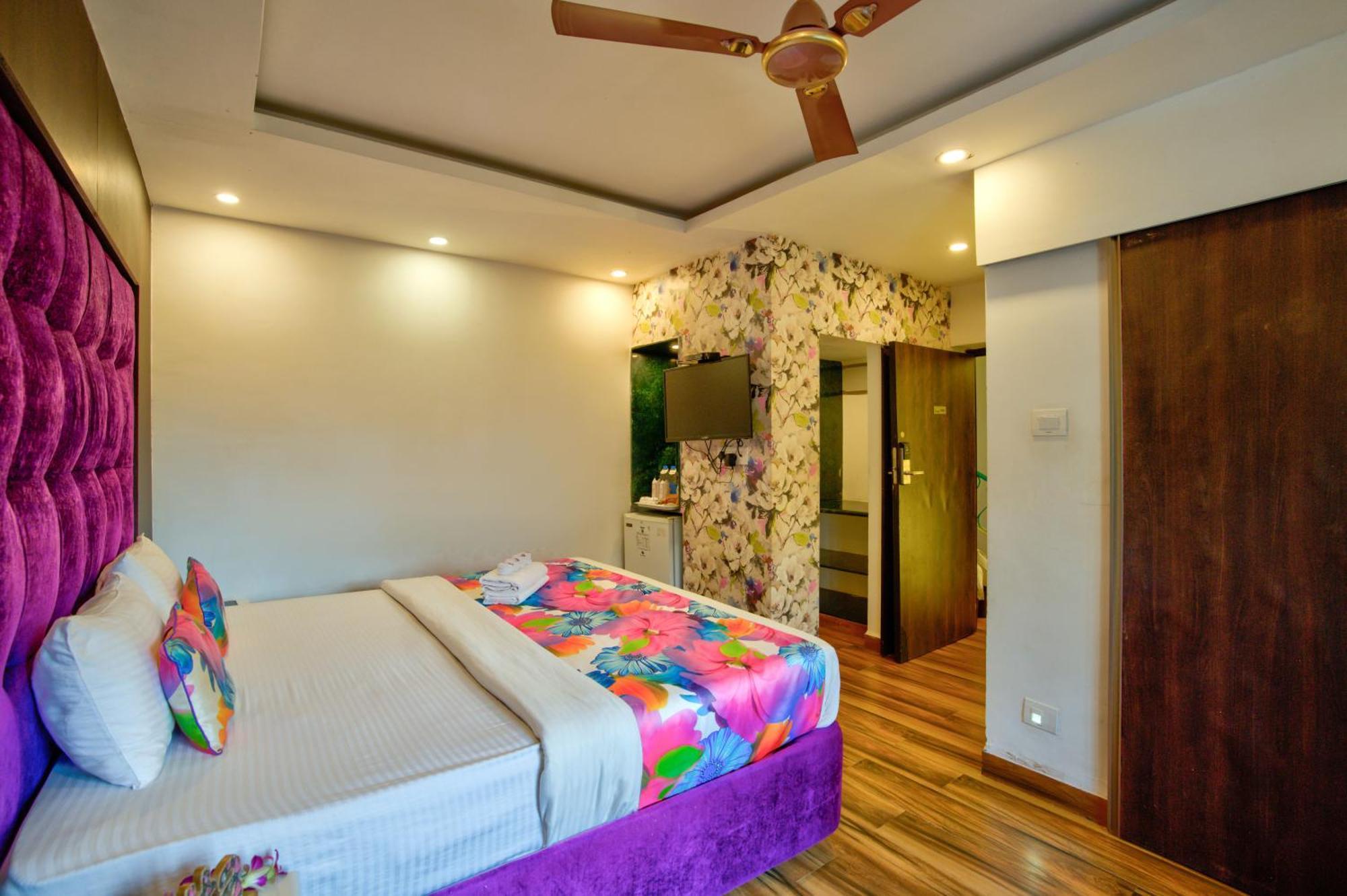 Lemonmint Svelton Manor Hotel Calangute Exterior foto